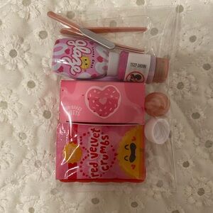 MINIVERSE Valentines Donuts